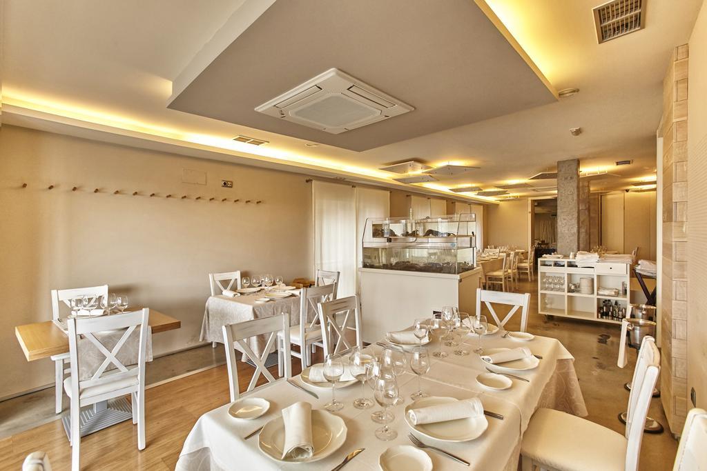 Hotel Boa Vista Viveiro Dış mekan fotoğraf
